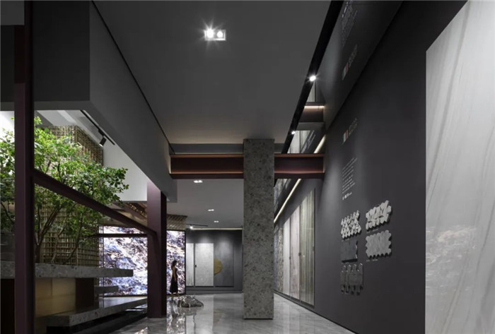 樓梯裝修設(shè)計-現(xiàn)代藝術(shù)風高端意大利瓷磚展廳兼辦公裝修實景圖