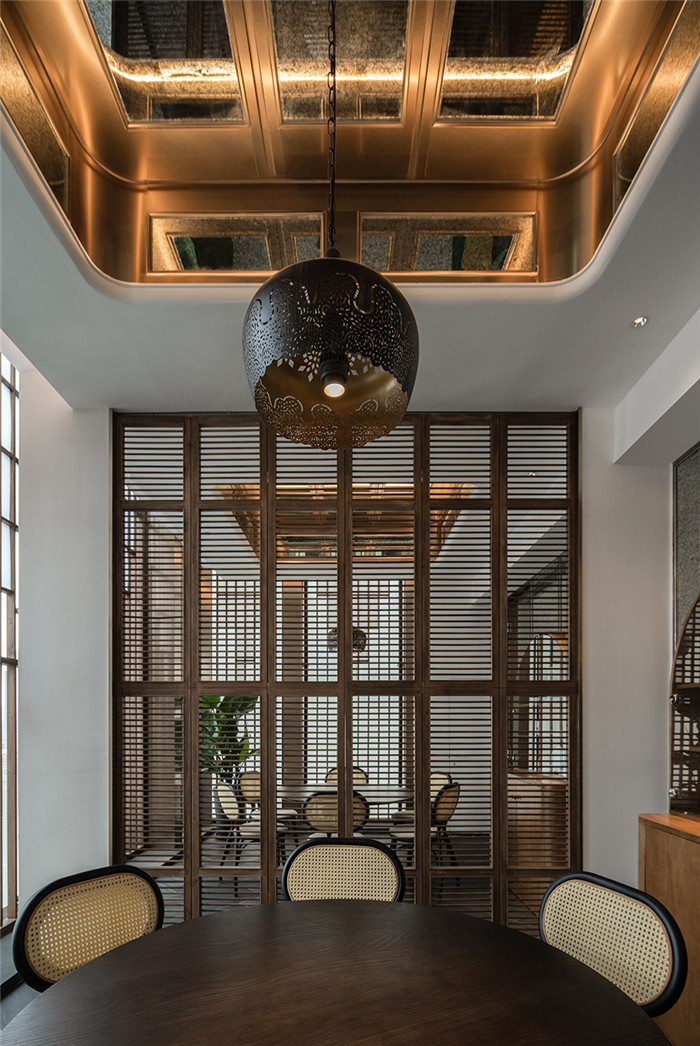 泰式餐廳包房設(shè)計(jì)-鄭州專業(yè)餐廳裝修公司推薦簡(jiǎn)約泰式餐廳裝修案例